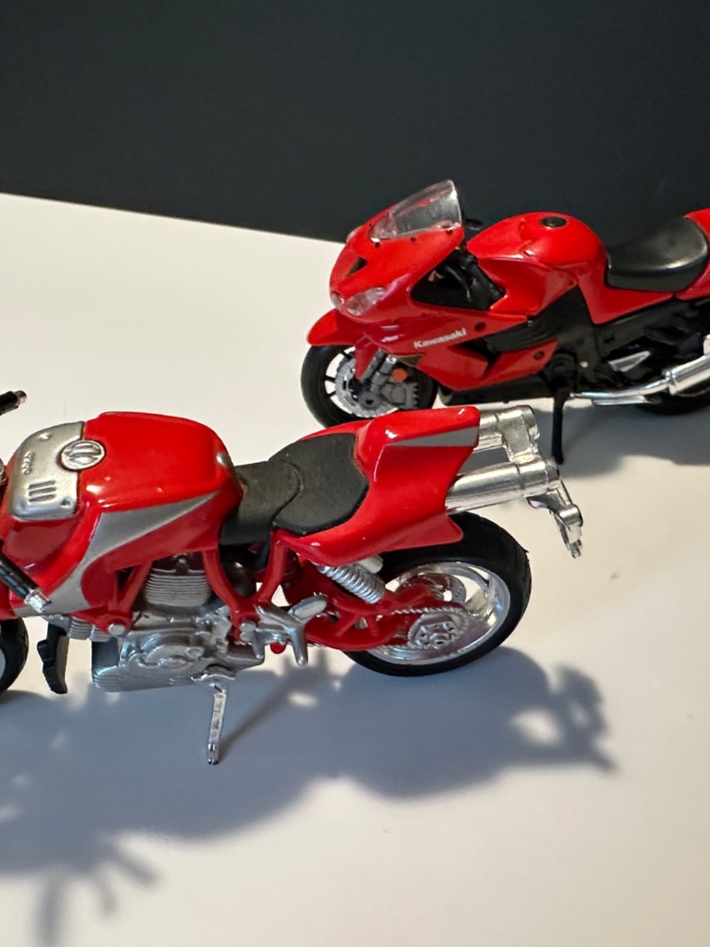 Maisto motorcycle models - Ducati and Kawasaki
